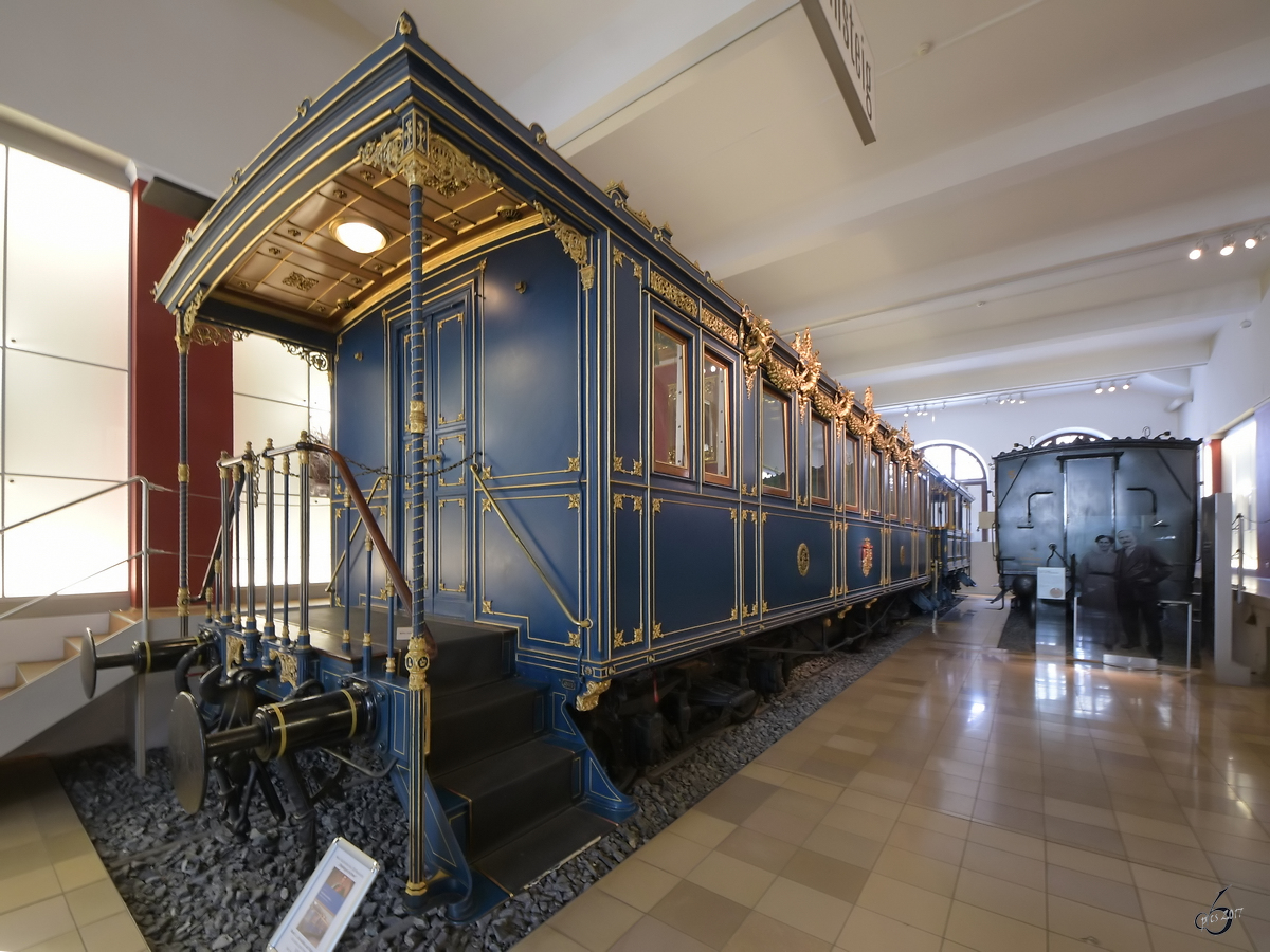 Der Salonwagen von Ludwig II. Mitte Mai 2017 im Verkehrsmuseum Nürnberg.