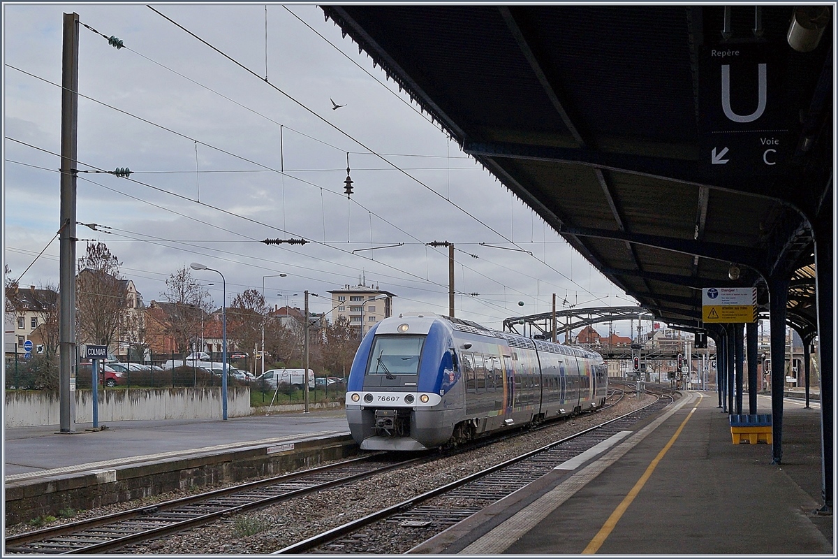 Der SNCF Dieseltriebzug X 76607 erreicht als TER 31511 von Munster kommend sein Ziel Colmar.
13. März 2018 
