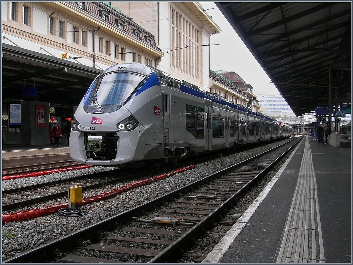 Der in SNCF Lackierung gehaltene SNCF Z 31501M bei Probefahrten in Lausanne. 

29. April 2019