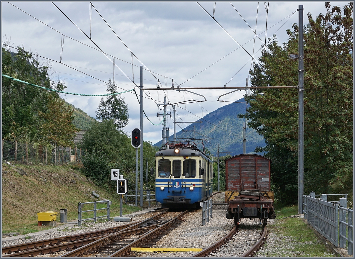 Der SSIF ABe 6/6 35 erreicht als Regionalzug von Re nach Domodossola den Bahnhof Malesco.
5. Sept. 2016
