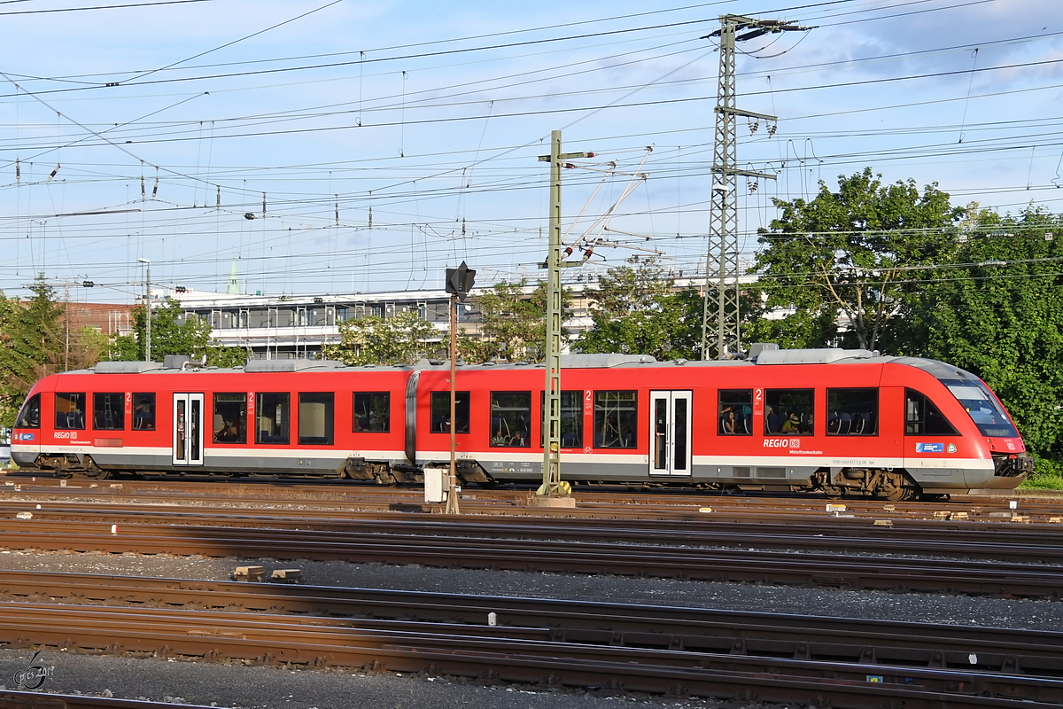 Der Triebwagen 648 327-4 der DB regio war Anfang Juni 2019 am Hauptbahnhof Nürnberg zu sehen.