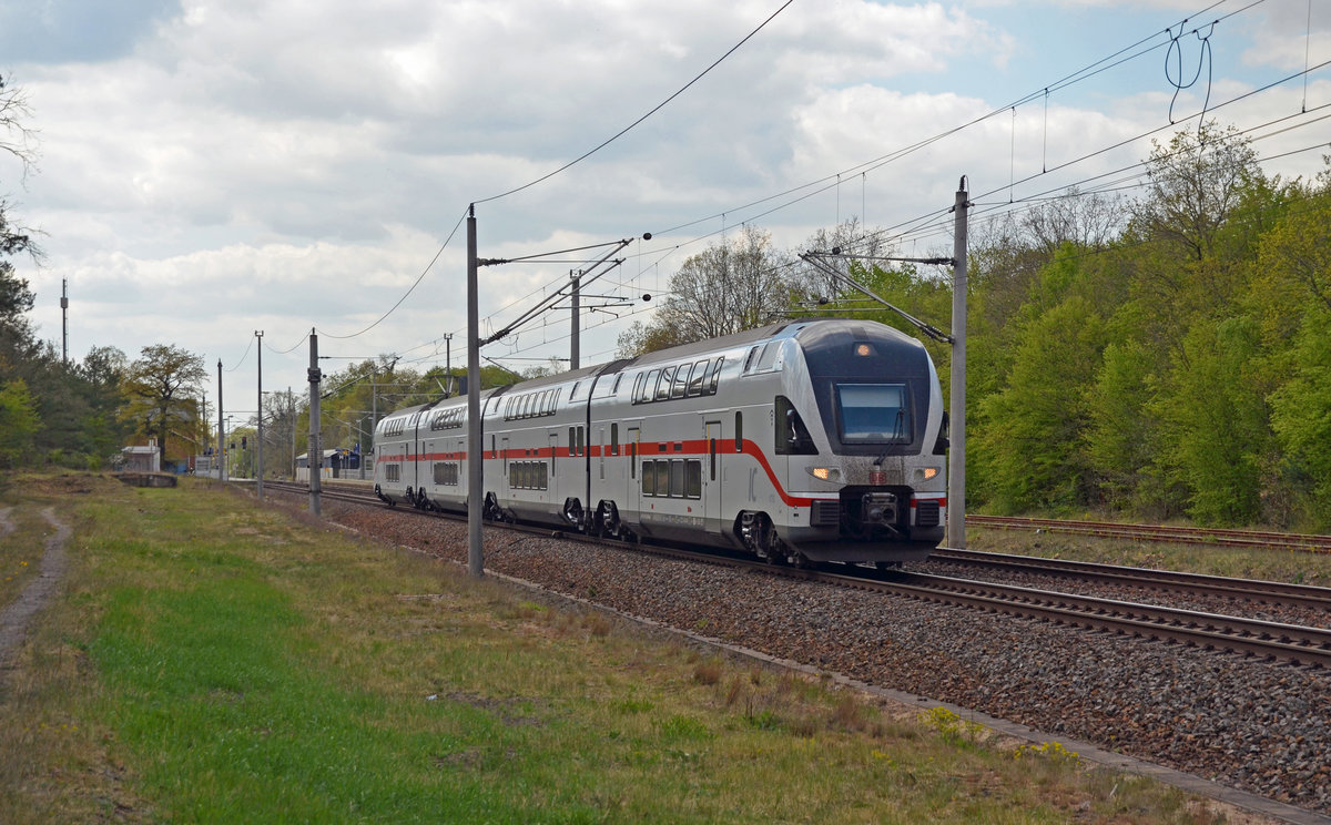 Der Triebzug 4110 war am 26.04.20 auf dem Weg von Dresden nach Rostock als er umleitungsbedingt als IC 2178 durch Burgkemnitz Richtung Wittenberg rollte.
