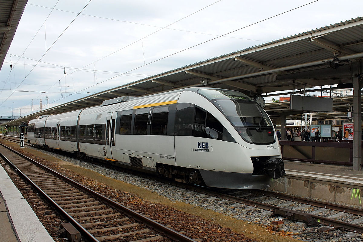 Der VT 0014 der NEB (95 80 0643 122-4 D-NEBB) auf der RB 25 von Berlin-Lichtenberg nach Werneuchen am 02.06.2015 in Berlin Lichtenberg.