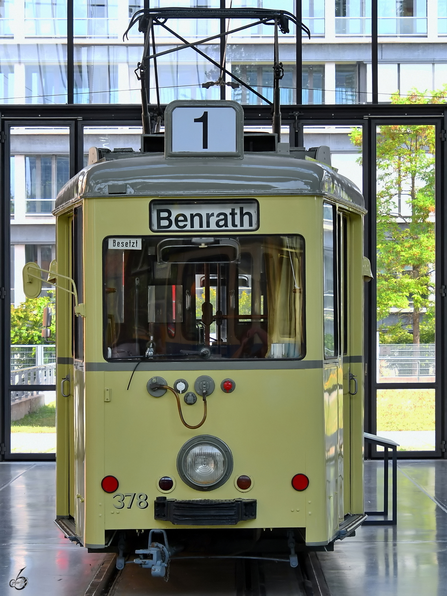 Der zweiachsige Triebwagen  378  des Typs Verbandswagen wurde 1950 für die Rheinische Bahngesellschaft AG gebaut. 