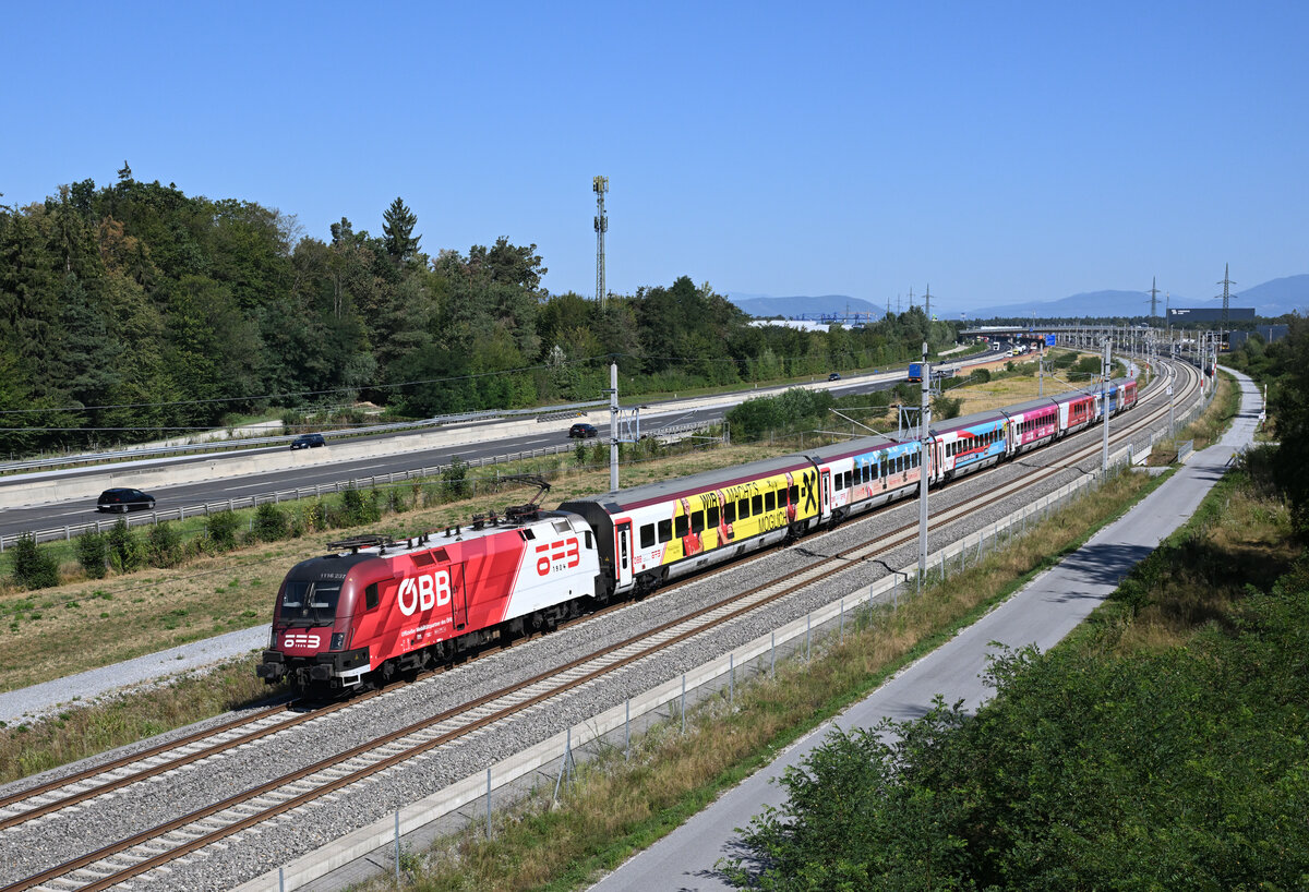 Der zweite �FB-Railjet, traktioniert von der 1116 237 war Ende August 2026 als Rj  Lienzer Dolomiten  von Wien Hauptbahnhof nach Lienz in Osttirol unterwegs, und wurde dabei von mir in Wundschuh an der Koralmbahn fotografiert.
