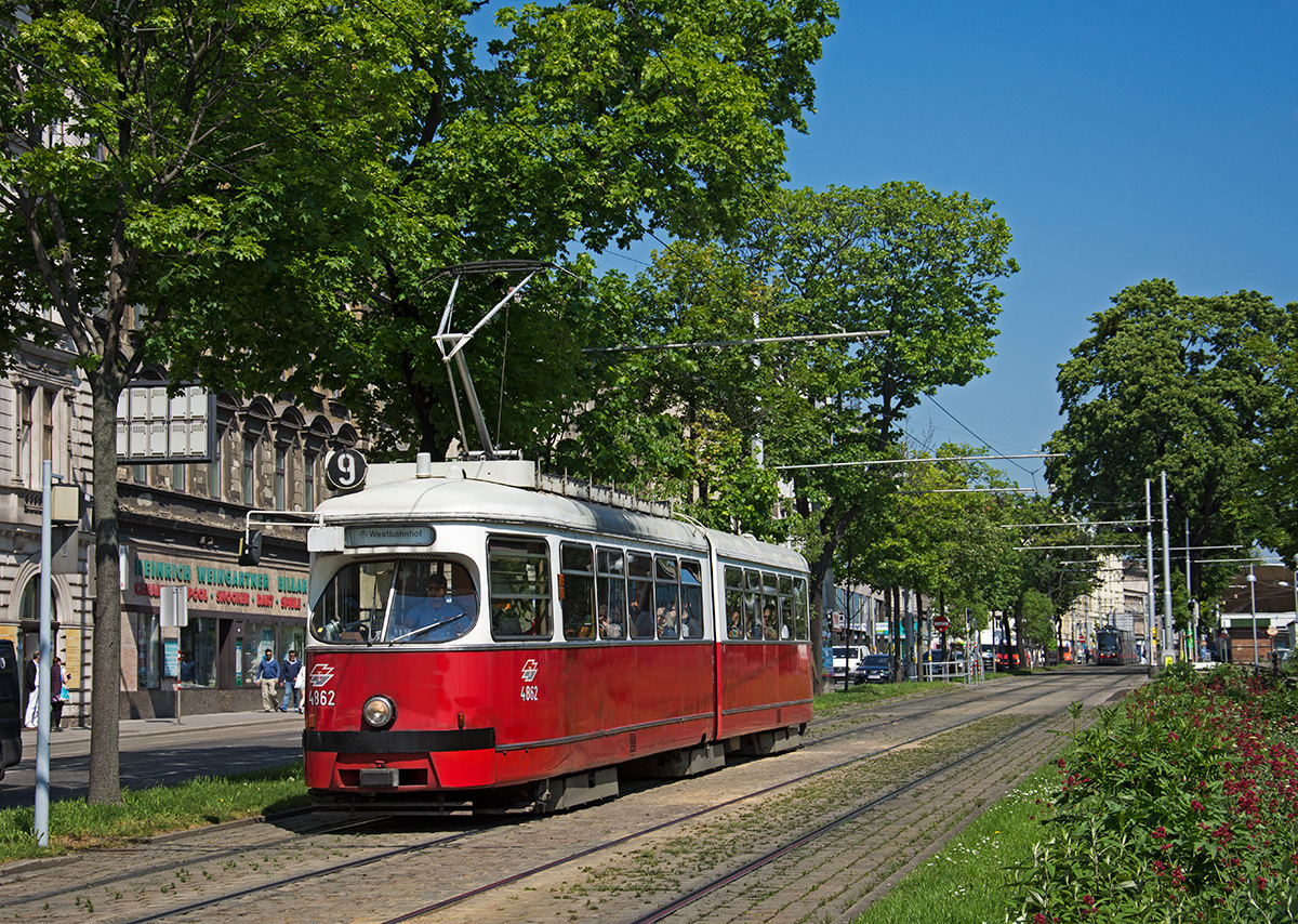 Derzeit sind auch immer wieder E1 Solos auf den Linien 9, 10 sowie 46 öfters anzutreffen wie hier 4862 als 9er ist hier am Weg zum Westbahnhof, 09.05.2016. 