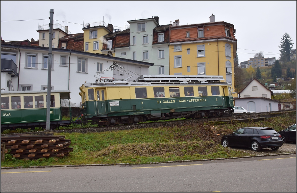Des Föfis Abschied von der Zahnstange. BCFeh 4/4 am Anfang des Zahnstangenabschnitts Ruckhalde. November 2016.