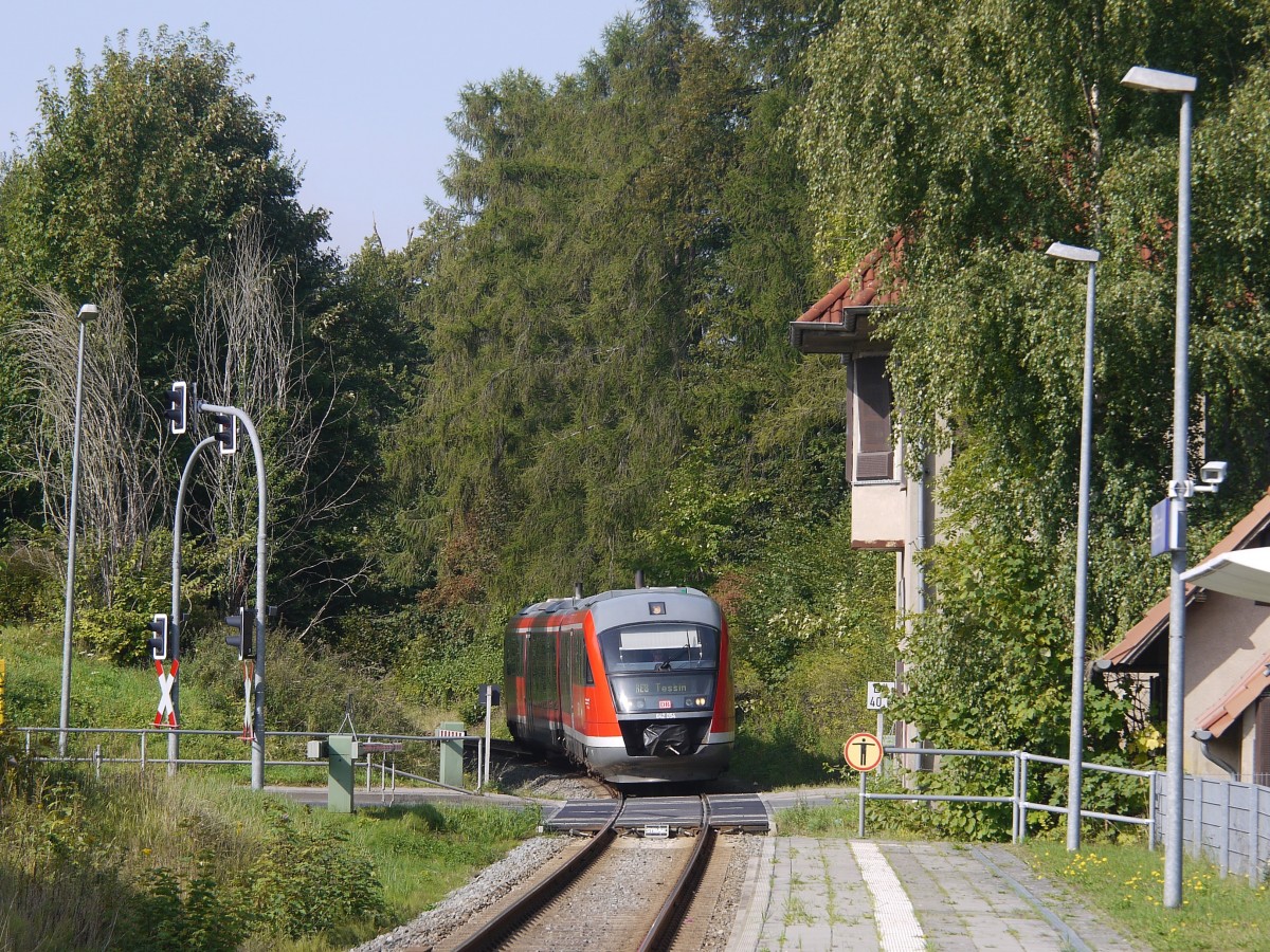 Desiro 642 054 als RE Wismar - Rostock - Tessin bei Einfahrt in Bad Doberan, 14.09.2013
