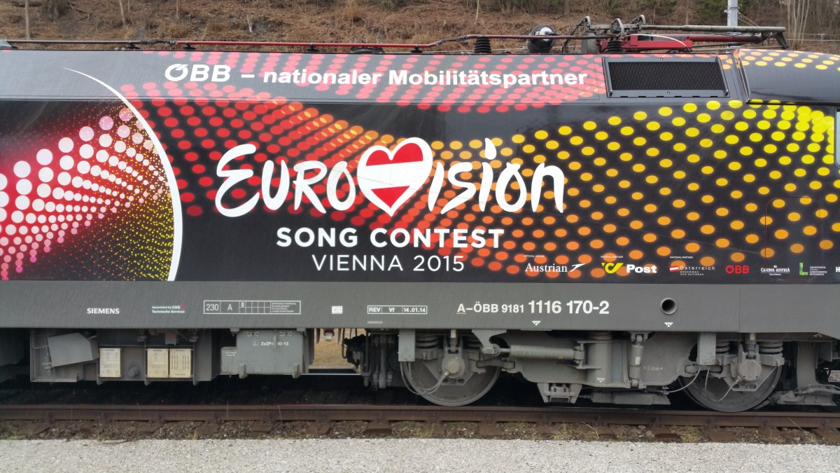 Detailaufnahme: 1116 170  Eurovision-Songcontest  wartet in Leoben Hbf. am 02.03.2015 auf Bahnsteig 4 bei ungemütlichen Wetterbedingungen auf den nächsten Einsatz.

