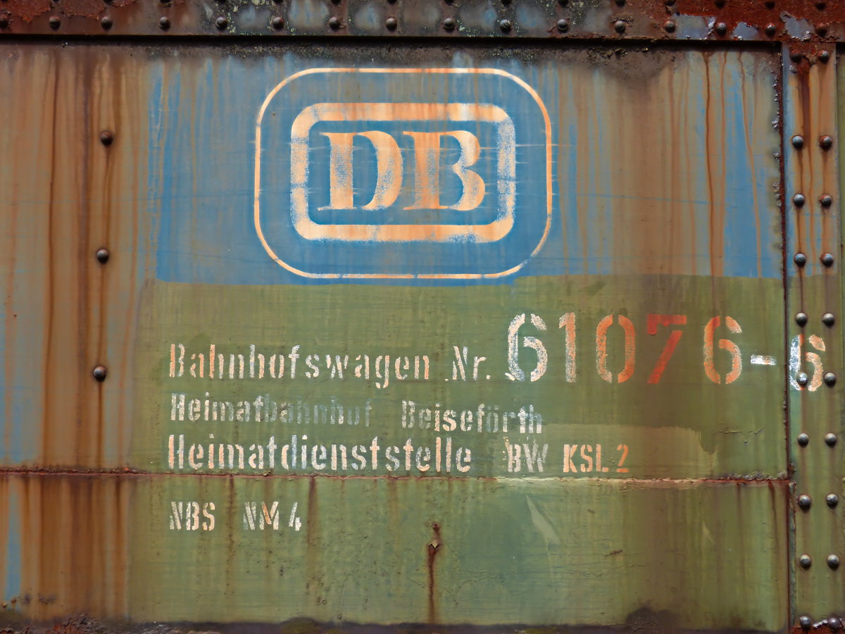 Detailaufnahme einer Anschrift an einem Güterwagen im Museum Dahlhausen am 06.07.2014