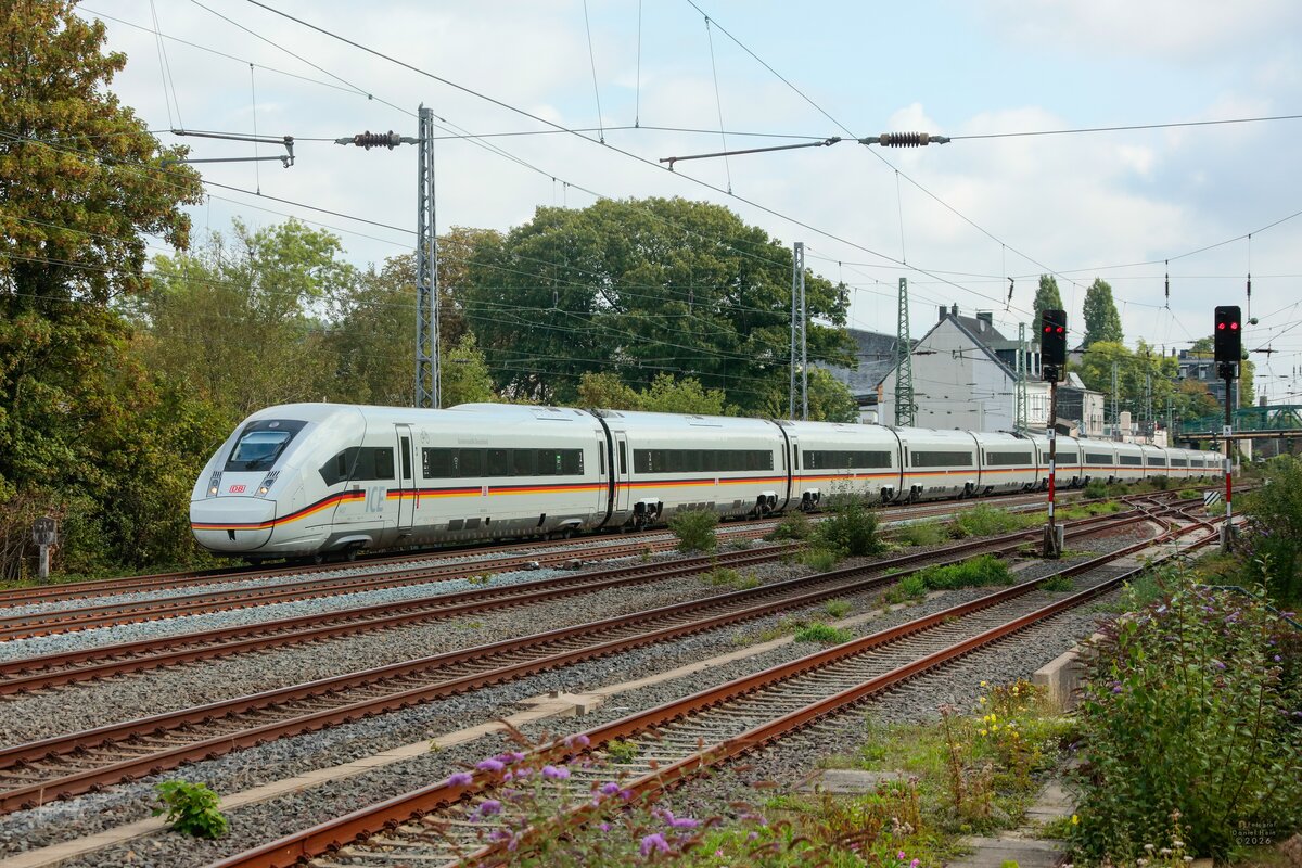 Deutschland-ICE 412 057  Bundesrepublik Deutschland  in Wuppertal, September 2026.