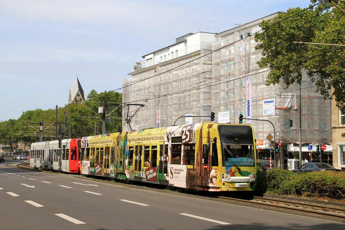 Deutschland, Köln, KVB
Strassenbahnwagen 4060+4095 auf Linie 1, Cäcilienstrasse in Köln
5/8/2019