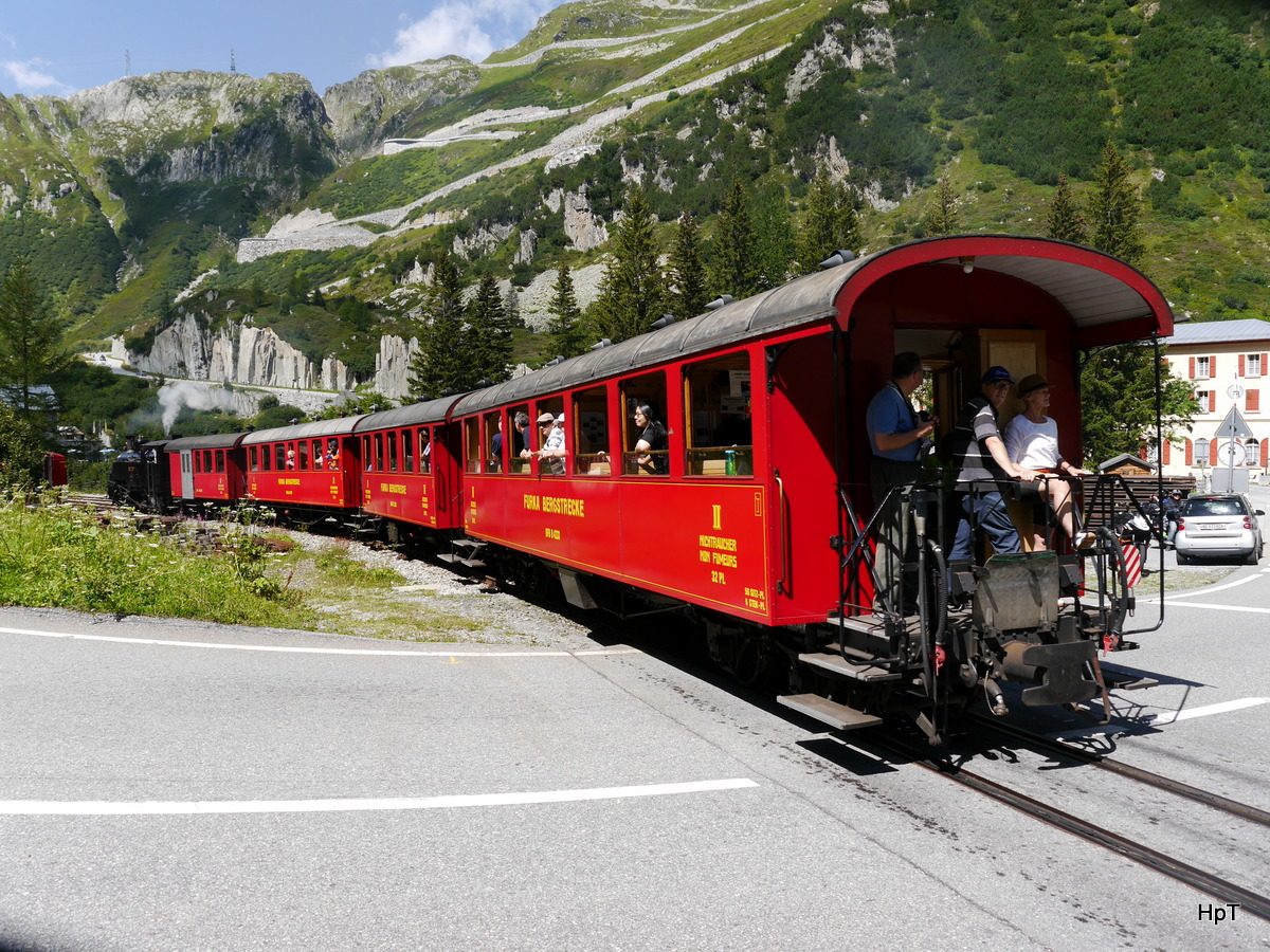 DFB - Nachschuss des Dampfzug unterwegs in Gletsch am 04.08.2017