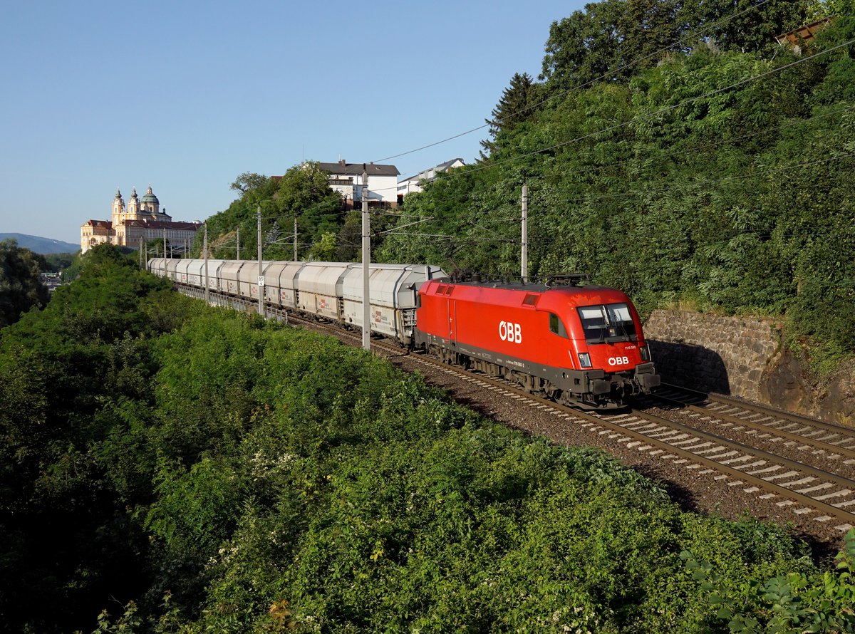Die 1116 080 mit einem Güterzug am 28.06.2019 unterwegs bei Melk.