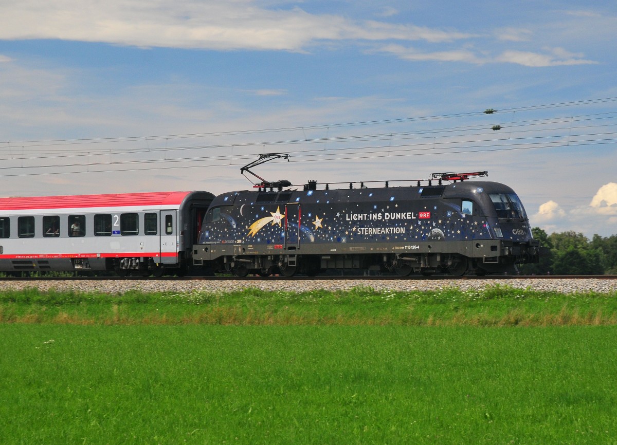 Die 1116 126-4 Werbelok für die ORF Aktion Licht ins Dunkel bei Übersee am 02.08.14