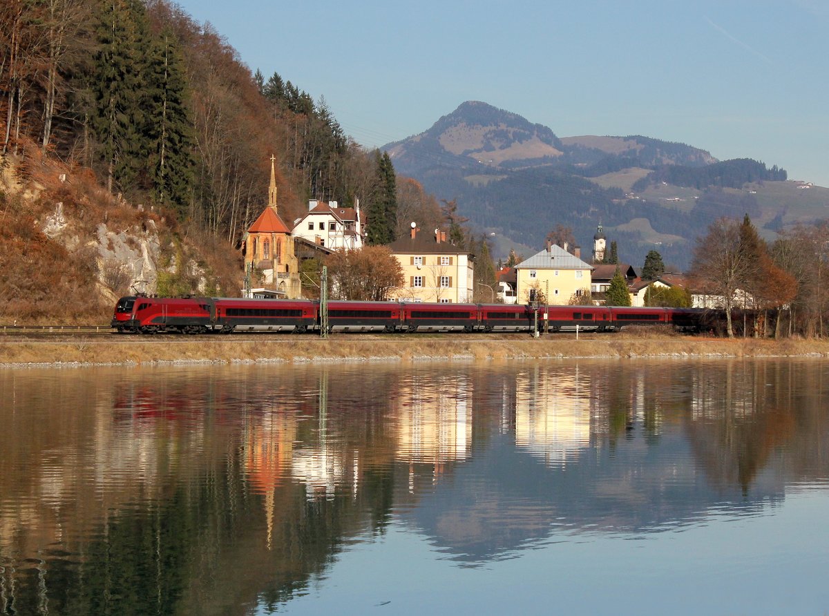 Die 1116 240 mit einem RJ am 10.12.2016 unterwegs bei Kufstein.