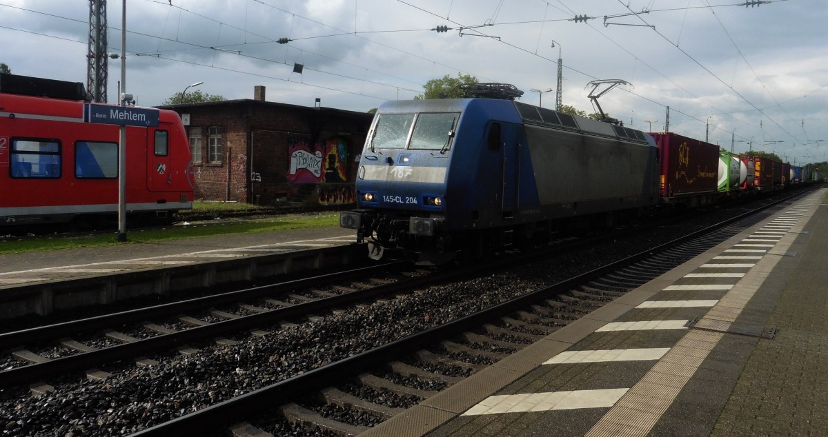 Die 145-cl 204 der Crossrail mit einem Güterzug durch Bonn-Mehlem Bahnhof , DEN 19.09.2015