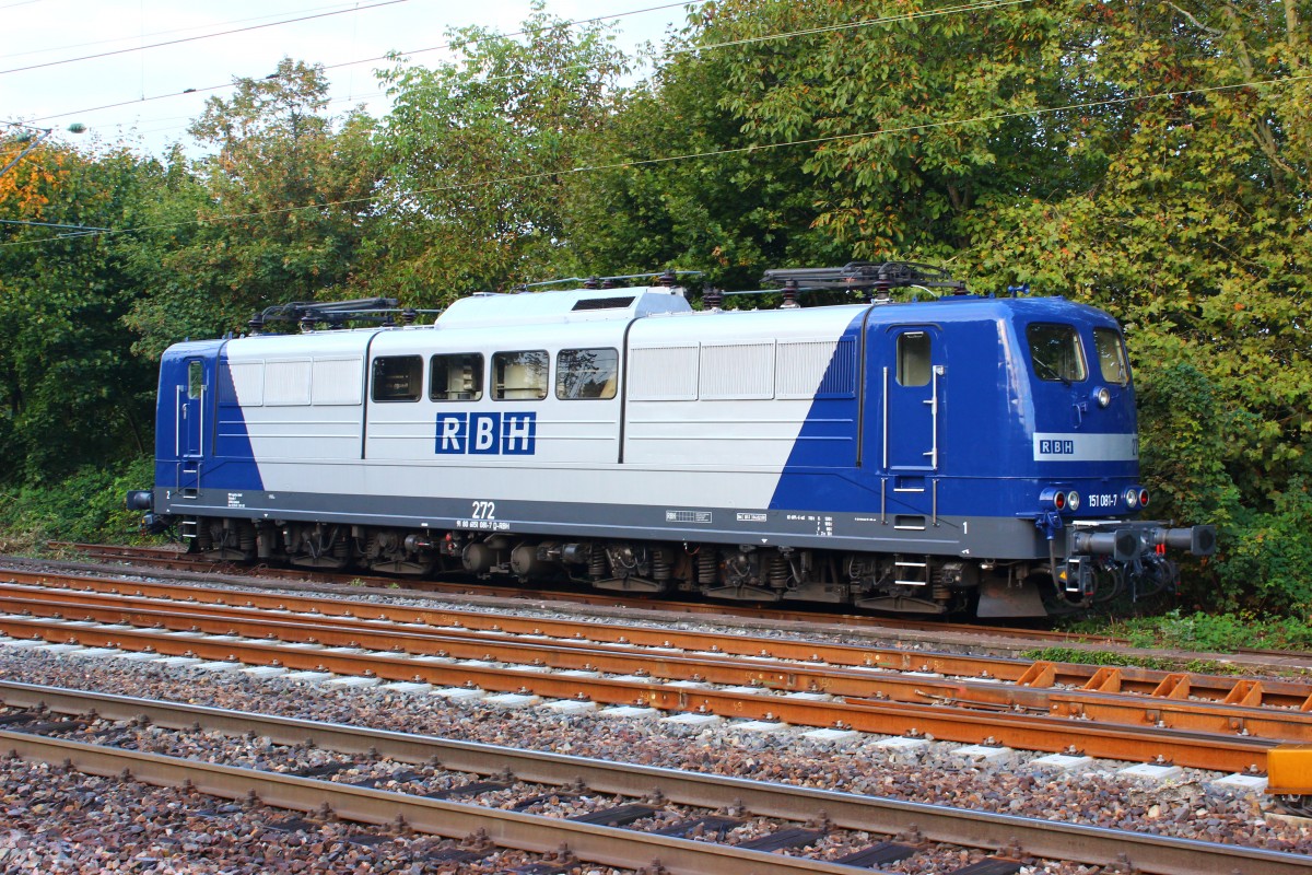 Die 151 081-7 abgestellt am 1.10.2013 in Bruchsal. Ehemalig DB 151 081-7, heute RBH 272.