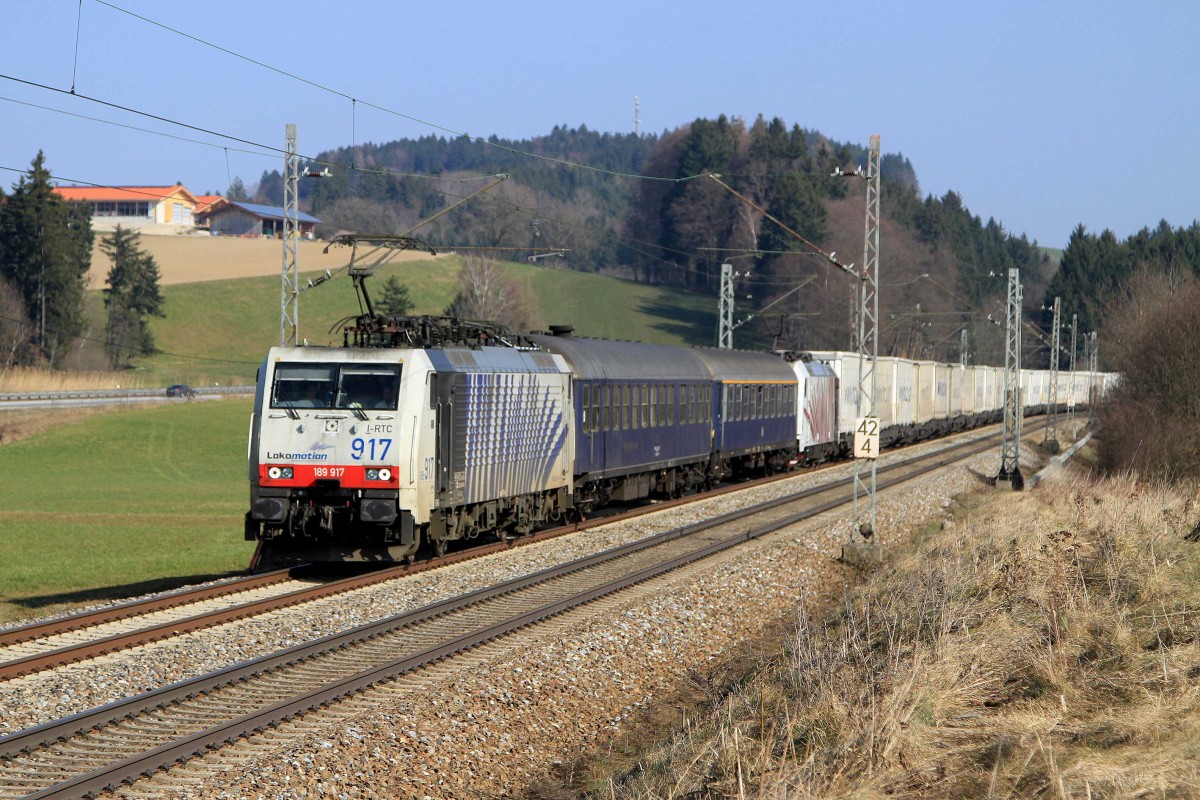 Die 189 917 mit EKOL Güterzug bei Übersee am 07.03.2014