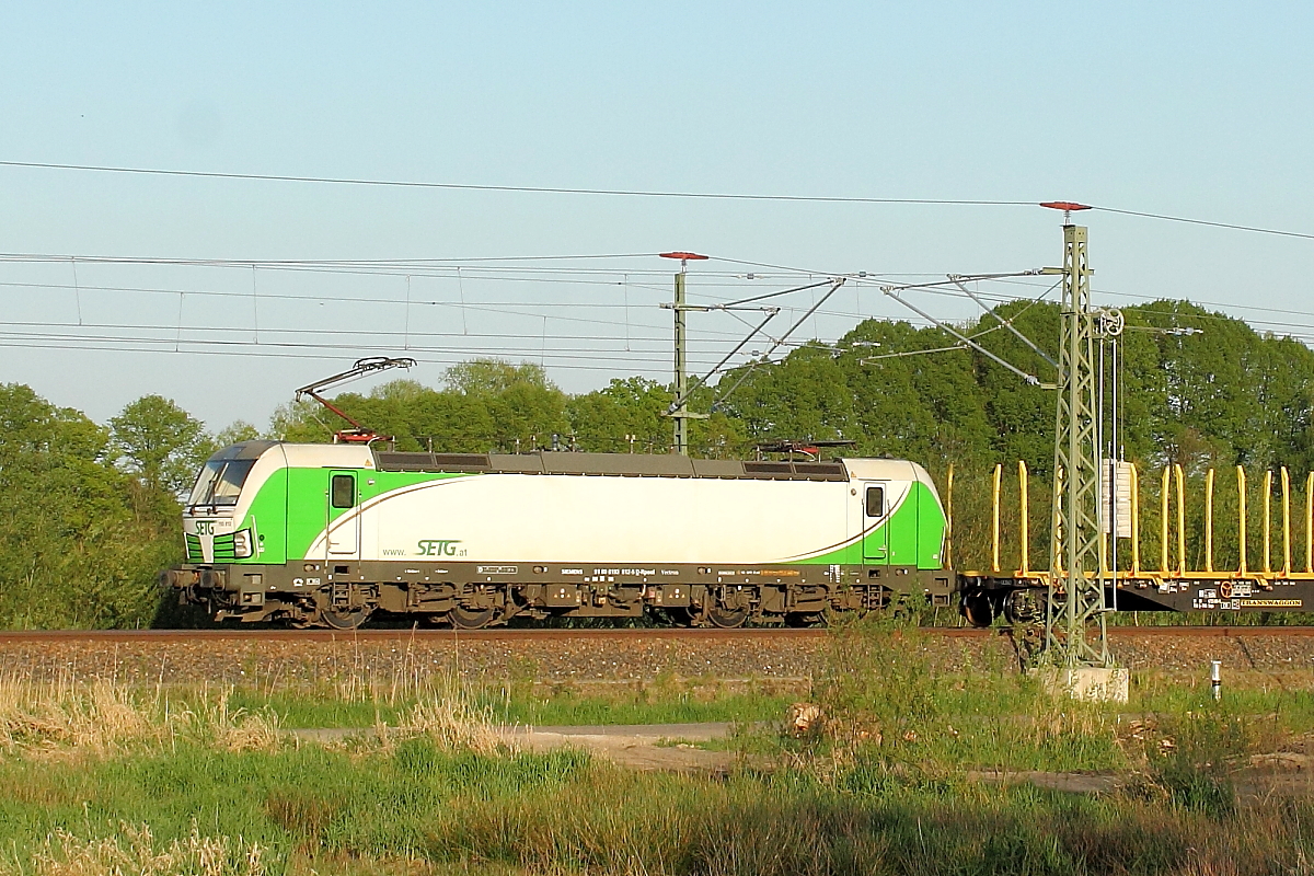 Die 193 812-5 der Railpool im Dienste der SETG (91 80 6193 812-5 D-Rpool) fährt am 29.04.2018 durch Nassenheide.