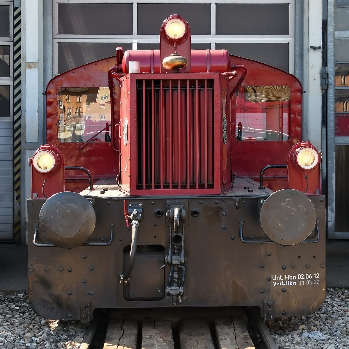 Die 1934 gebaute Diesellokomotive Köf 4714 ist hier auf der Drehscheibe im Eisenbahnmuseum Heilbronn zu sehen. (September 2019)