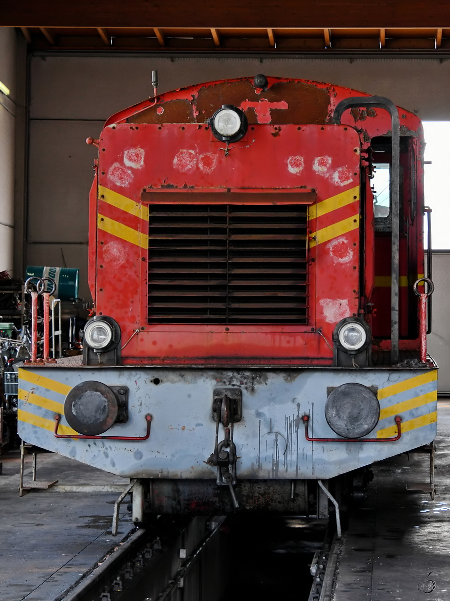 Die 1944 bei Deutz gebaute Diesellokomotive WR 200B 14  Gabi  aus dem Jahr 1961 war in der Werkstatt des Lokparks in Ampflwang zu sehen. (August 2020)