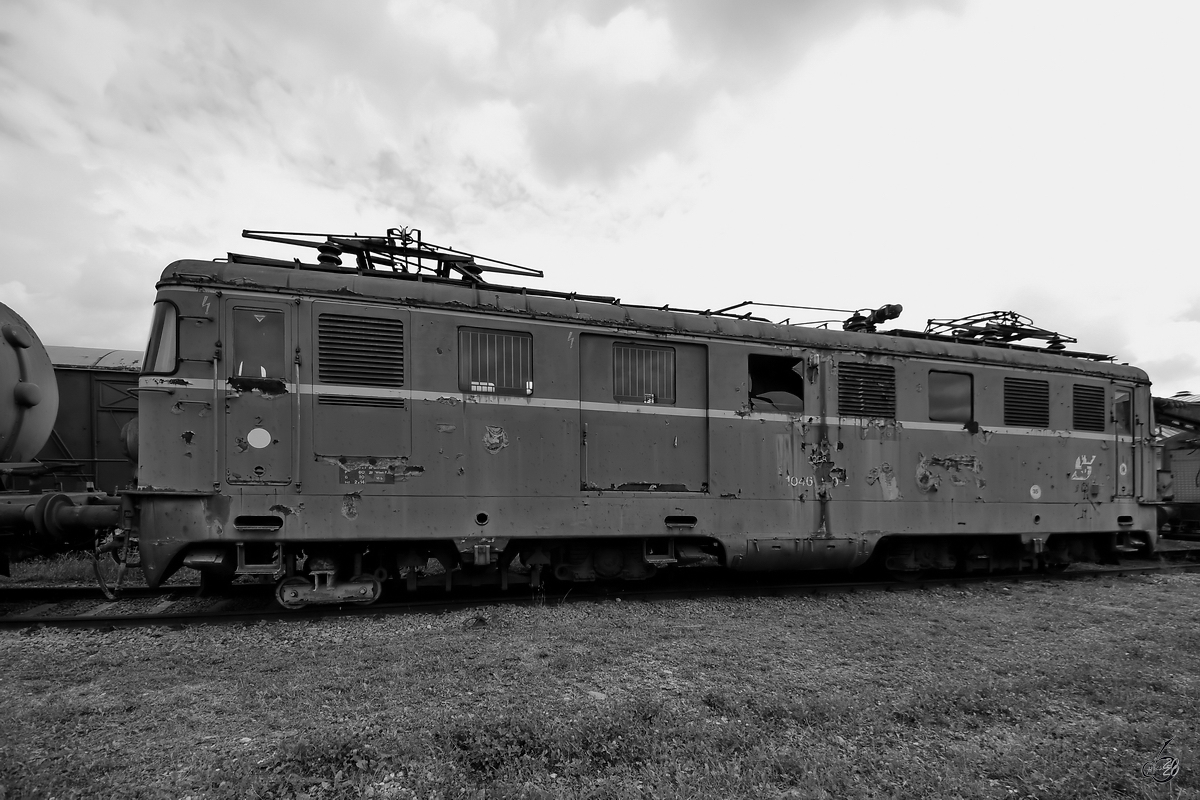Die 1959 gebaute Elektrolokomotive 1046 020-2 war Mitte August 2020 im Lokpark Ampflwang zu sehen.