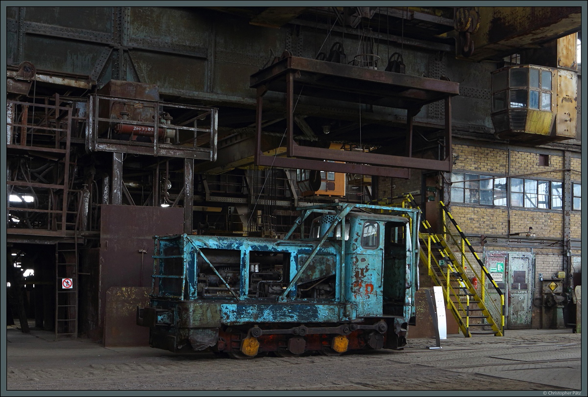 Die 1975 ausgelieferte V10C  38  des VEB Stahl- und Walzwerk Brandenburg ist Ausstellungsstück im als Industriemuseum Brandenburg erhaltenen Teil des Stahlwerkes.  (15.02.2020)