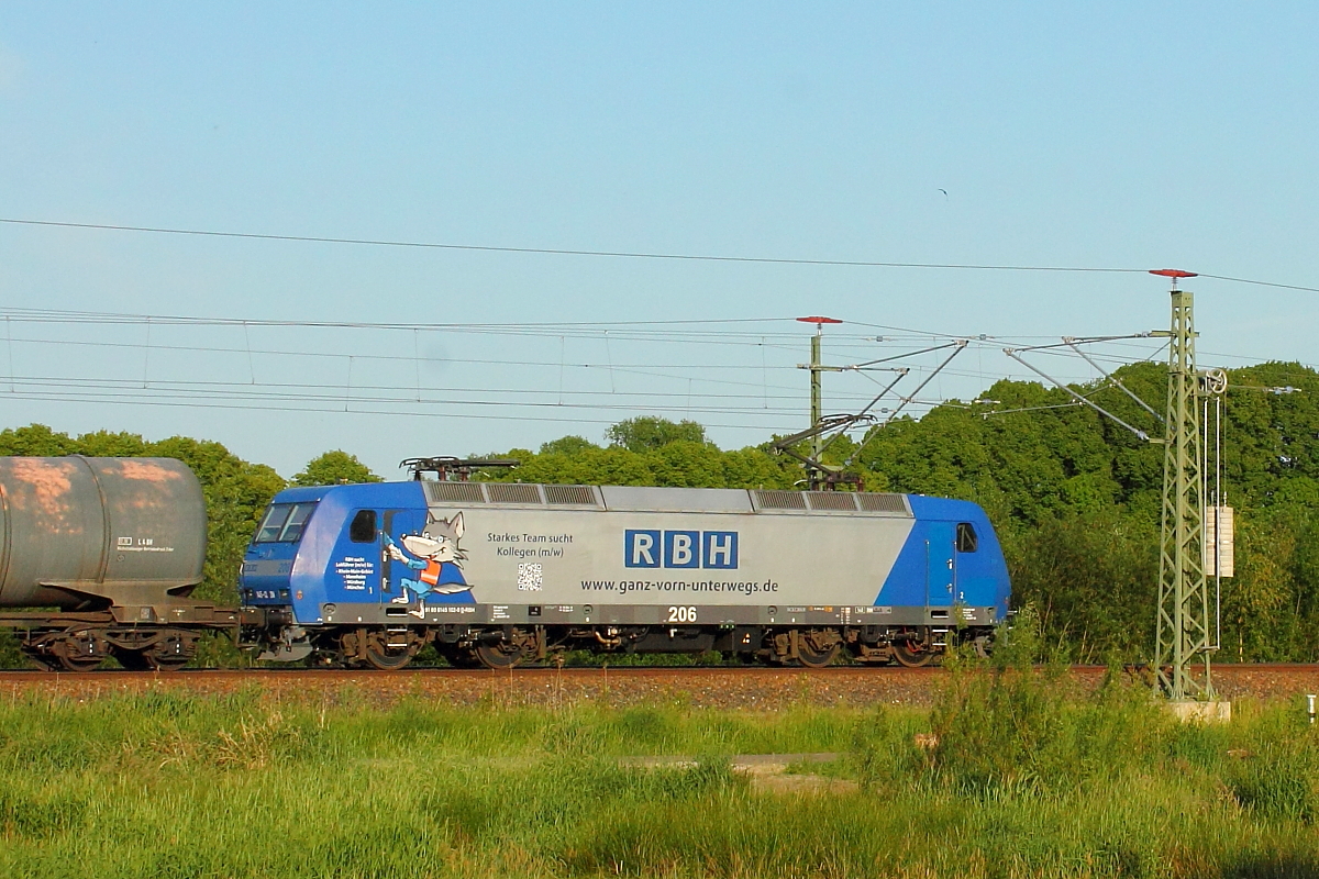Die 206 der RBH (91 806145 102-0 D-RBH) am 19.05.2018 in Nassenheide.