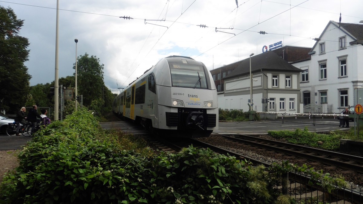 Die 460 506-9 der Transregio bei der Einfahrt in Bonn-Mehlem ,DEN 19.09.2015