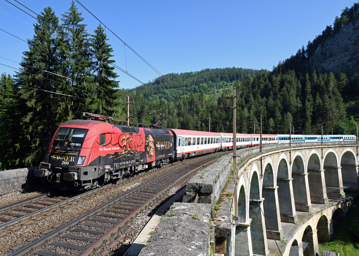 Die 470 503  Wagner  bespannte am 22 Juni 2021 den EC 151  Emona , und wurde von mir am 182 Meter langem und 46 Meter hohem Kalte-Rinne-Viadukt fotografiert.