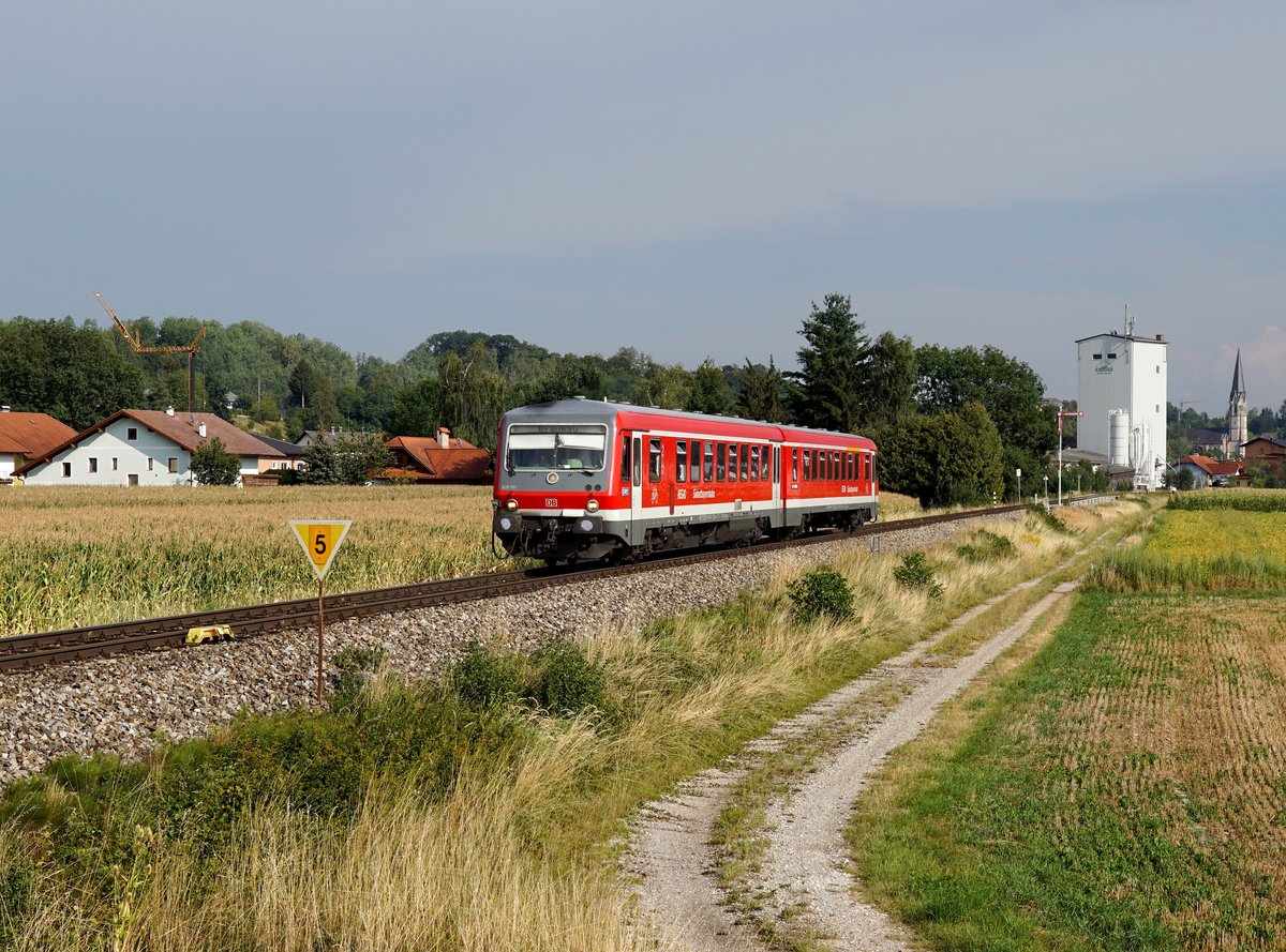 Die 628 581 als REX nach Braunau am 03.08.2018 unterwegs bei Mauerkirchen.