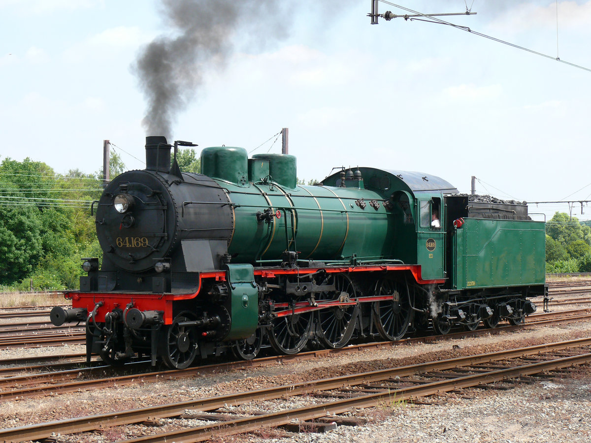 Die 64.169 präsentierte sich auch am Tag der offenen Tür zum Anlass des 175 jährigen Bestehens der belgischen Eisenbahn in St.Ghislain am 26/06/2010.