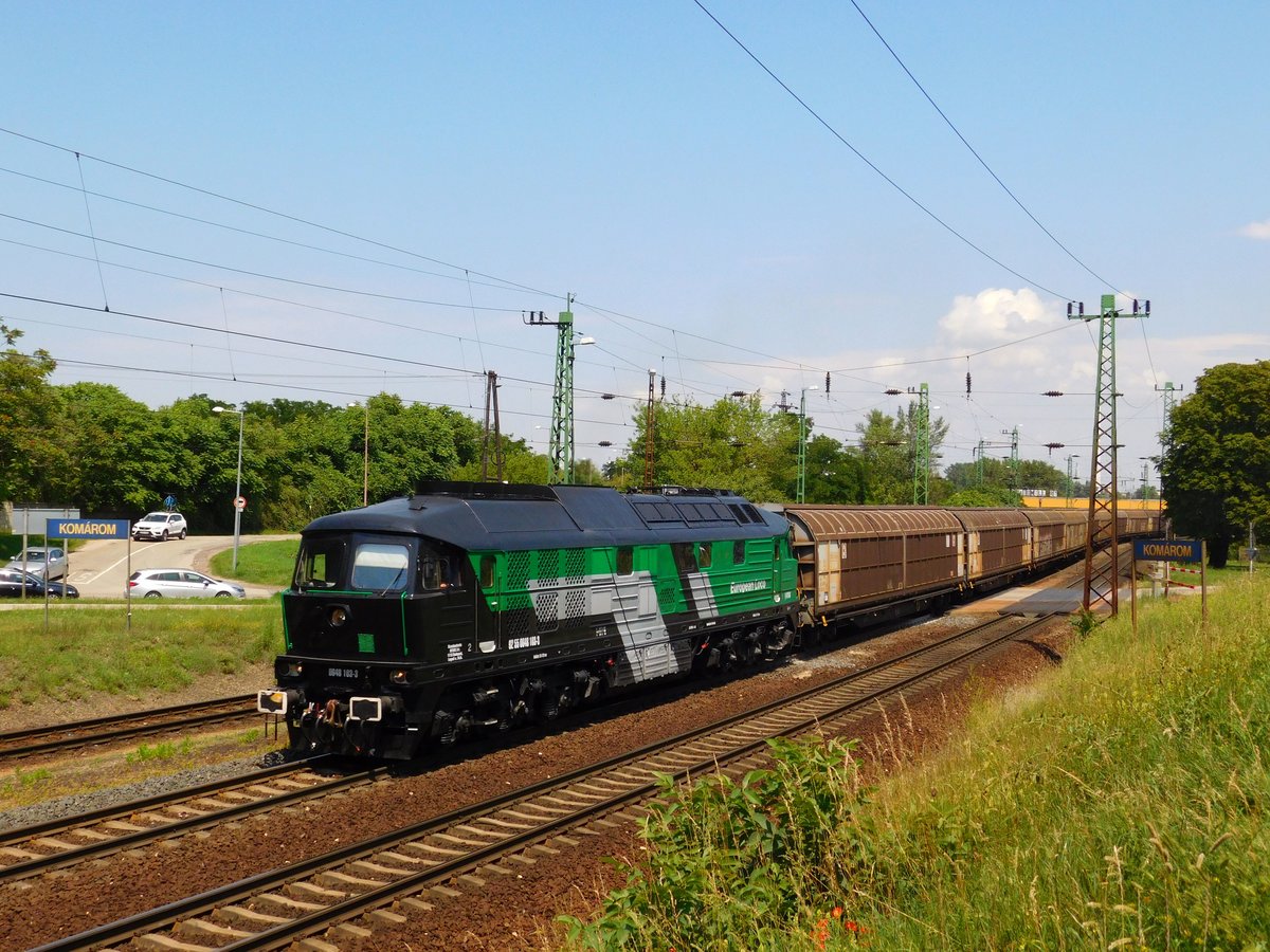 Die 648 103 (Ex 232 682 (651 008) ) mit einem Güterzug von Komárom in Richtung Győr.
Foto: Márk Németh
Komárom, 28.06.2020.