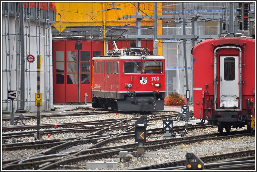 Die 703 auf dem Weg zur Drehscheibe in Landquart. (25.08.205)