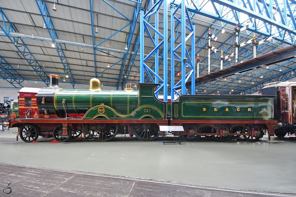 Die 737 ist eine von 50 gebauten Dampflokomotiven der Klasse D. Eingesetzt wurde sie bei der South Eastern & Chatham Railway von 1901 bis 1956.