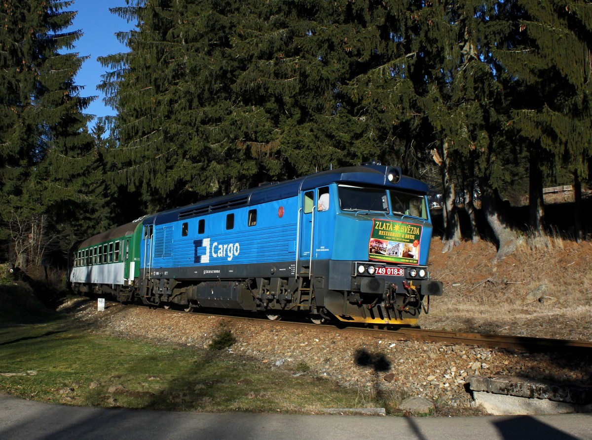 Die 749 018 mit einem Sonderzug nach Kubova Hut´ am 31.12.2015 unterwegs bei Kubova Hut´.