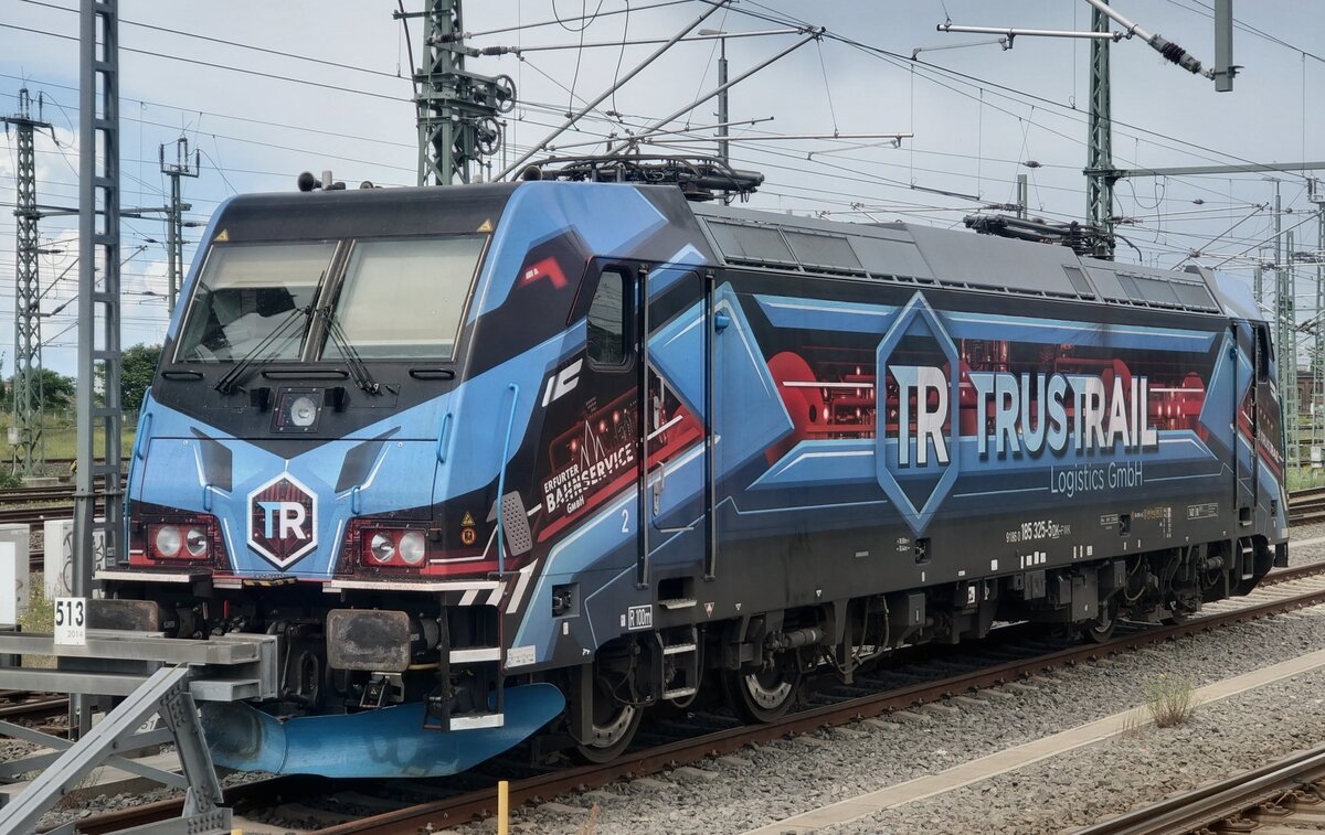 Die 91 86 0185 325-5 DK-FWK in Leipzig Hbf am 11.6.26 ist irgendwie ein Exot, mit L�nderkennung D�nemark von der Erfurter Firma Trustrail Logistics GmbH ??