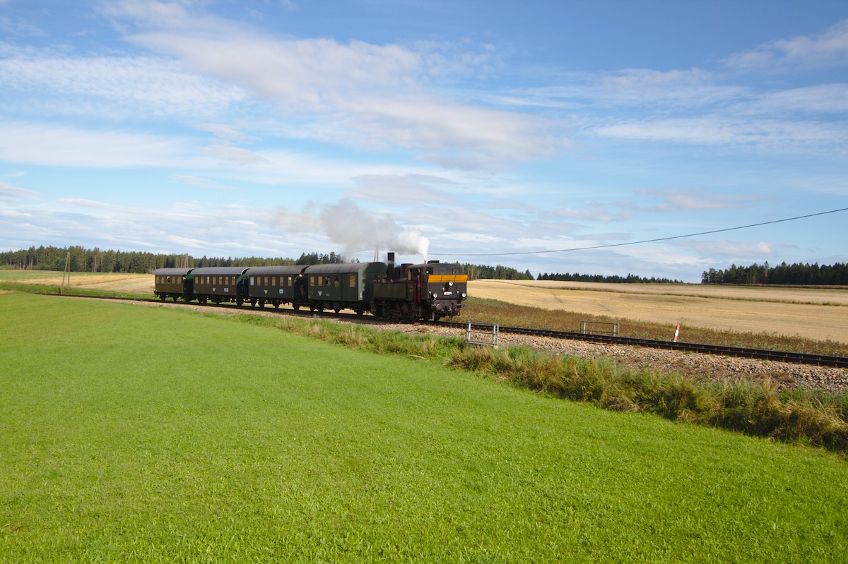 Die 92.2271 des MLV auf der Fahrt von Zwettl nach Martinsberg. Entstanden ist die Aufnahme in Hörmanns. (15.08.2014)