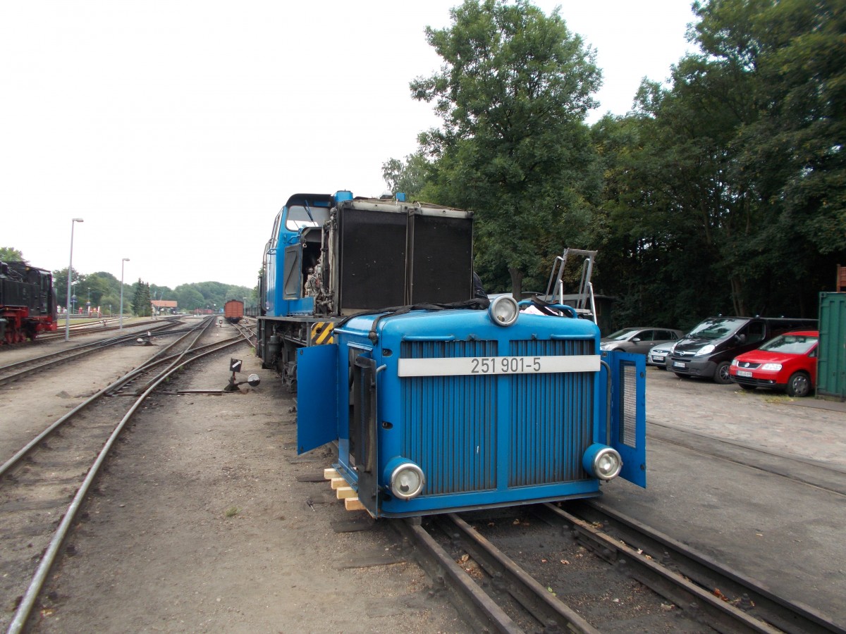 Die abmontierten Vorbauten von 251 901,am 28.Juli 2014,in Putbus.