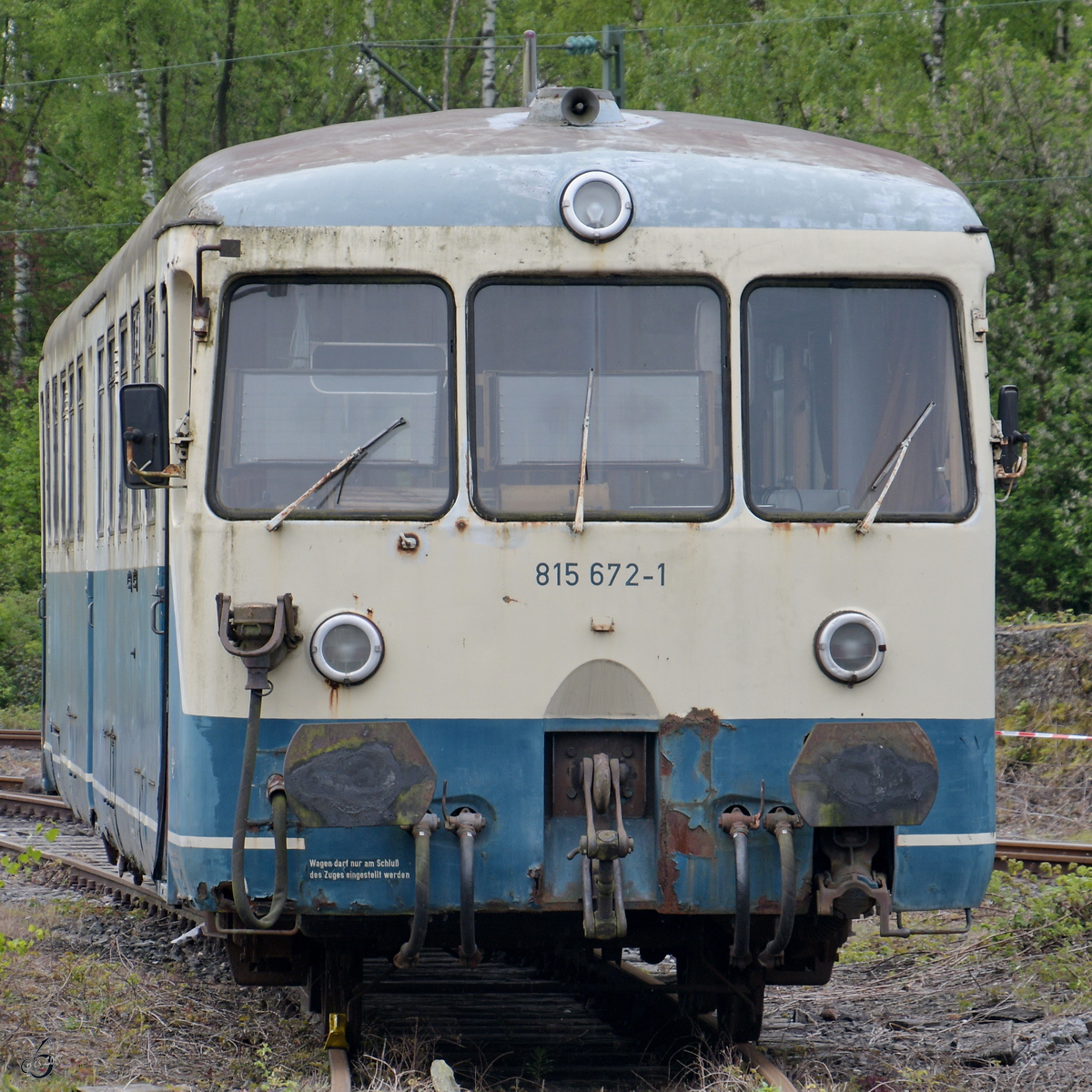 Die Akkutriebwagen 815 672-1 an einem verregneten 1. Mai 2017 im Eisenbahnmuseum Bochum.
