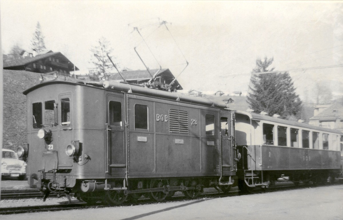Die alten Lokomotiven der Berner Oberland Bahn - Lok 23: Die Lok in Grindelwald, Sommer 1963. 