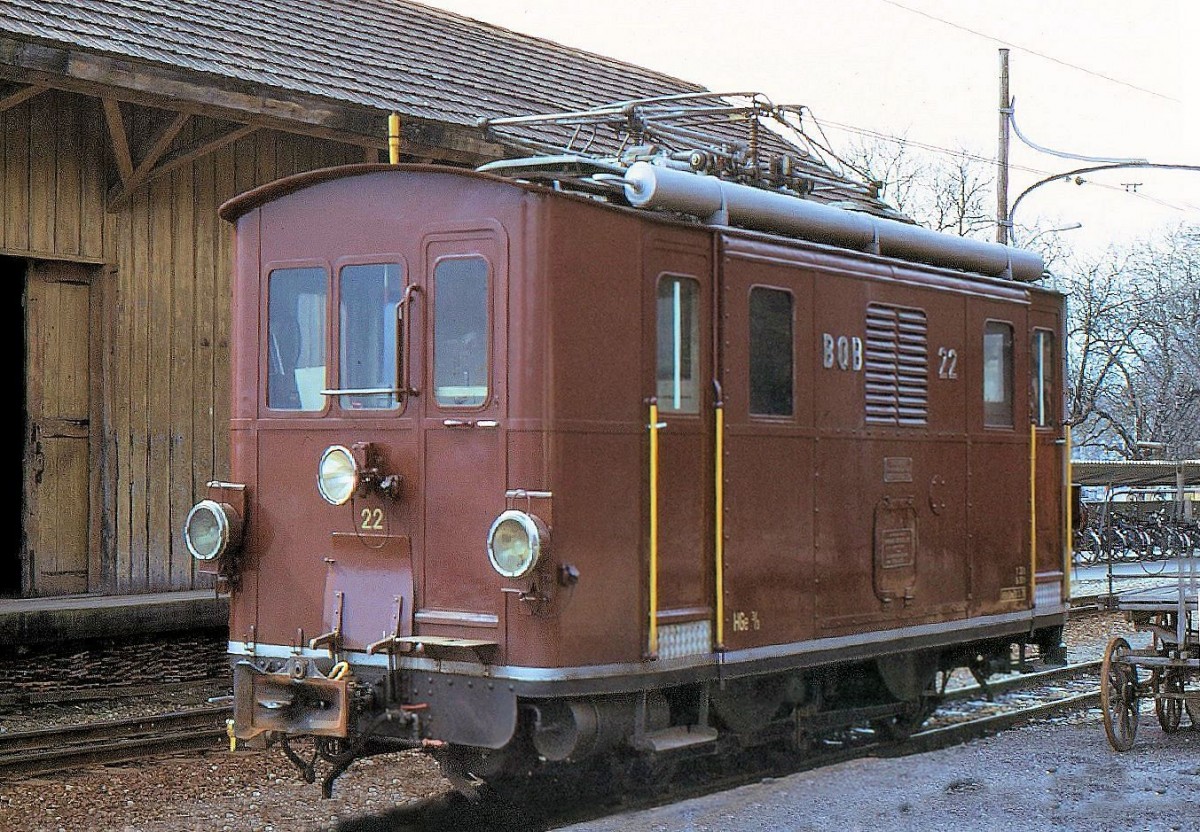 Die alten Lokomotiven der Berner Oberland Bahn - Lok 22 (Baujahr 1914): Die Lok in Interlaken Ost, 11.März 1974. 