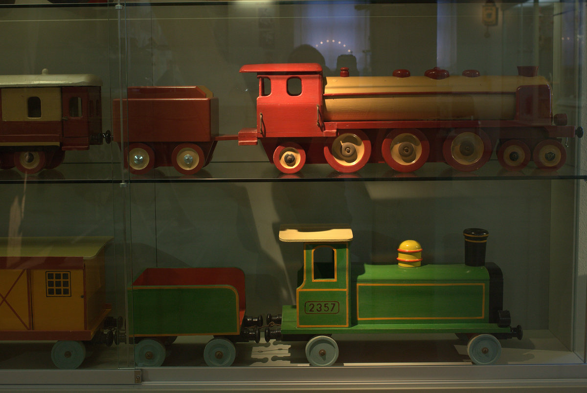 Die Anfänge der Modellbahn als Holzeisenbahn im Stadtmuseum Olbernhau. 18.12.2016 13:38 Uhr.