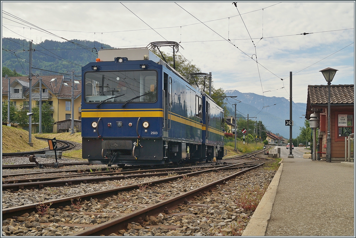 Die beiden MOB Gem 2/2 2503 und 2502 in Blonay. 

3. Juni 2021