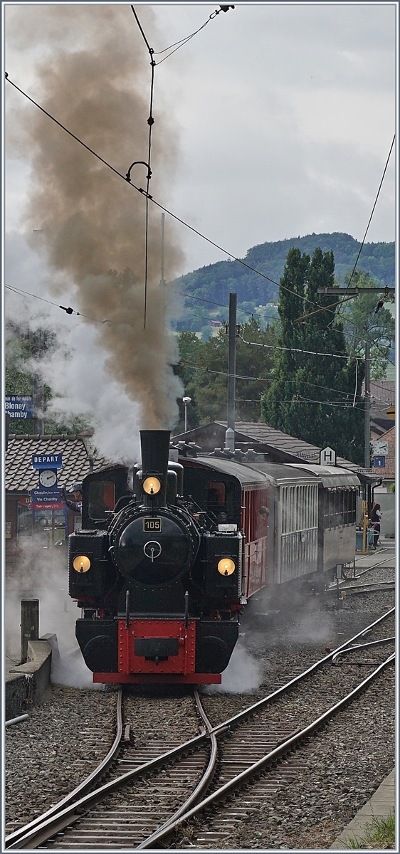 Die Blonay-Chamby G 2x 2/2 105 verlässt mit ihrem Zug Blonay in Richtung Chamby.

13. Juni 2020