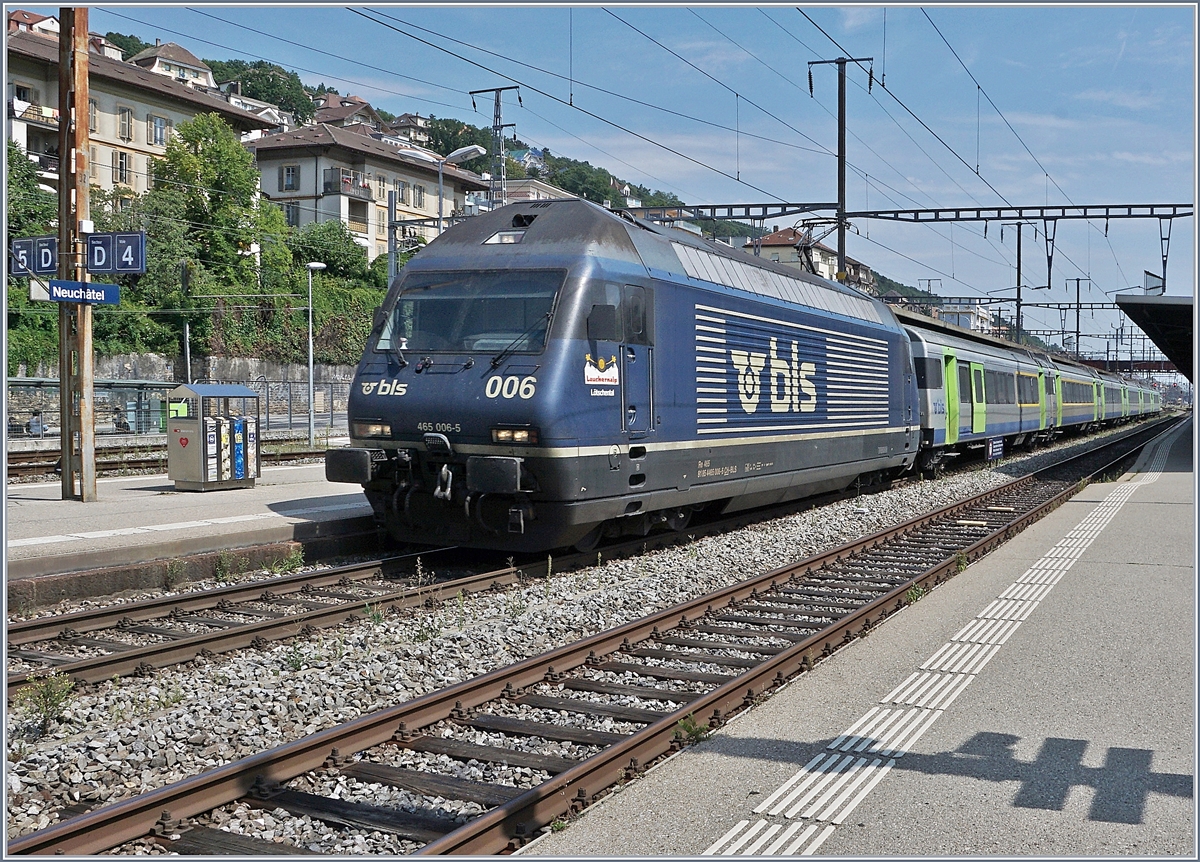 Die BLS Re 465 006 ist mit ihrem EW III RE von Bern in Neuchâtel angekommen und wird in Kürze nach La Chaux-de-Fonds weiter fahren. 

10. August 2020