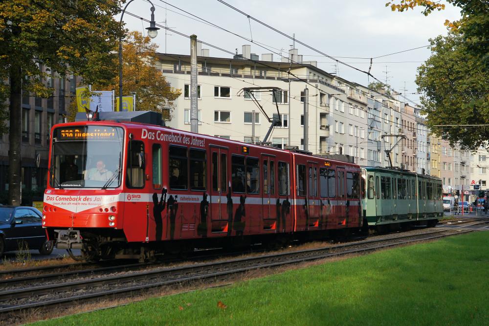 Die Bonner Zweiterstellung 7456 mit 7577 auf dem Sachsenring in K�ln am 10.10.2013.