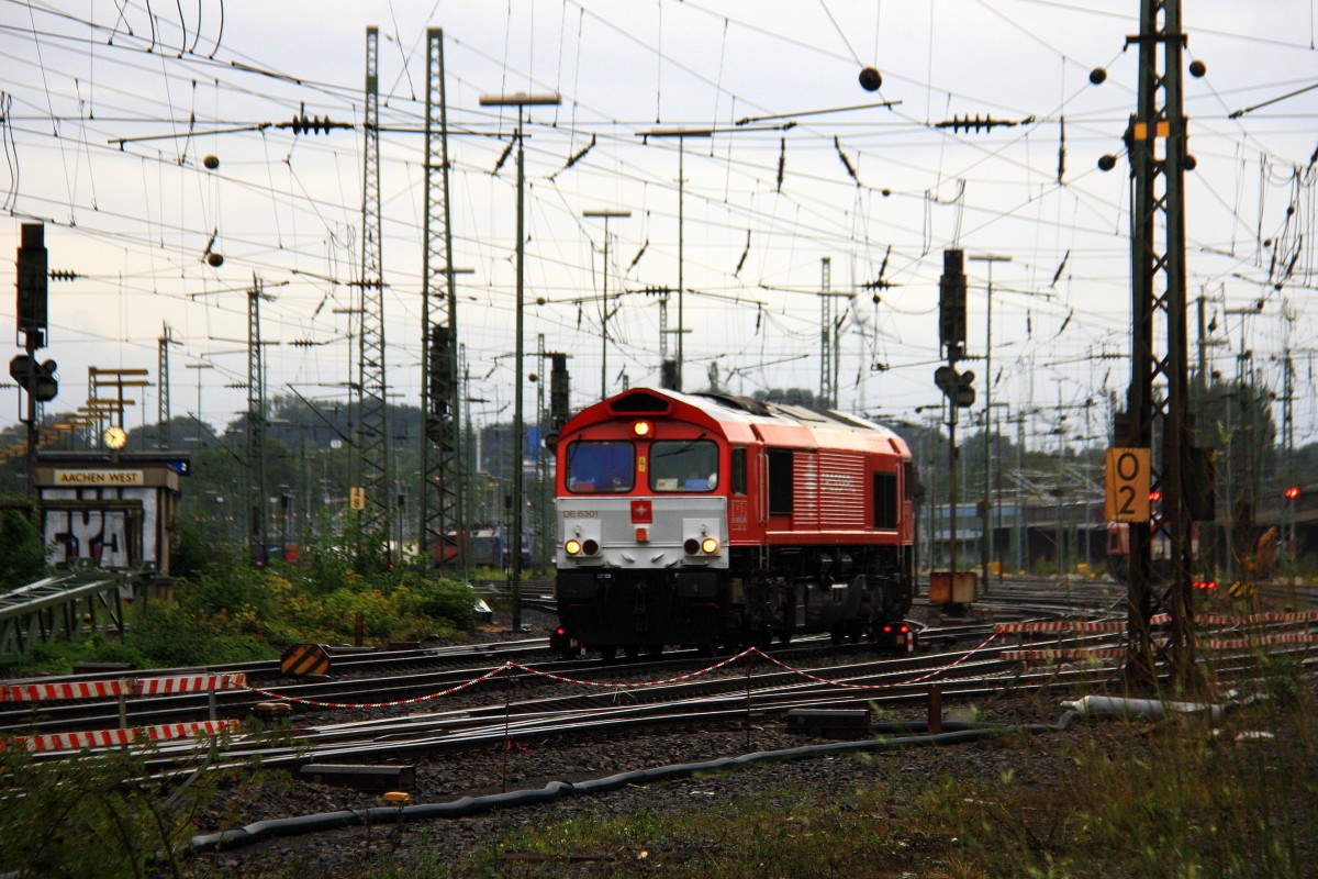 Die Class 66 DE6301  Debora  von Crossrail fhrt als Lokzug aus Aachen-West nach Montzen(B) bei Regenwetter in der Abendstimmung am 10.9.2013.
