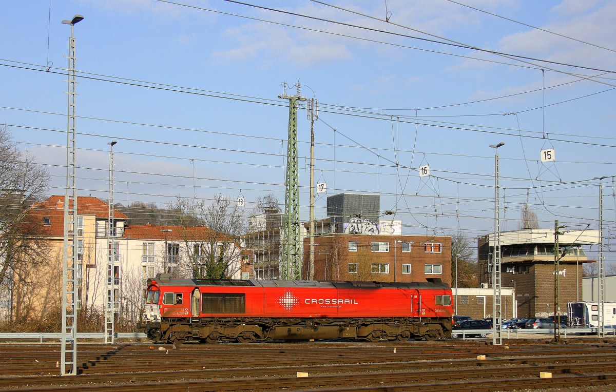 Die Class 66 DE6312  Alix  von Crossrail rangiert in Aachen-West. 
Aufgenommen vom Bahnsteig in Aachen-West. 
Bei Sonne und Wolken am Nachmittag vom 13.3.2015.